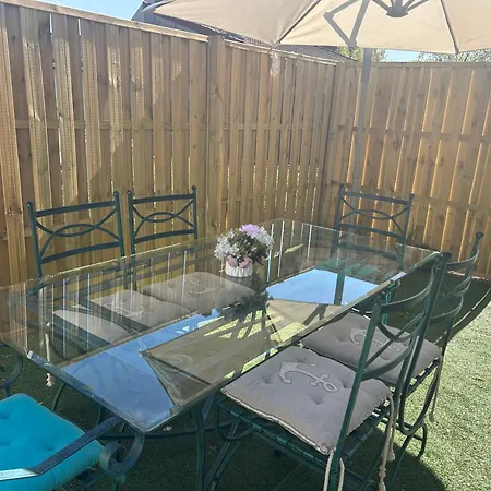 Maisonnette Aeroport Orly Apartman